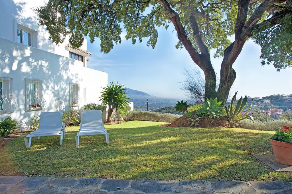 Apartment Jacarandas De Elviria Marbella Exterior photo